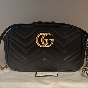 Gucci GG Marmomt Small Shoulder Bag
